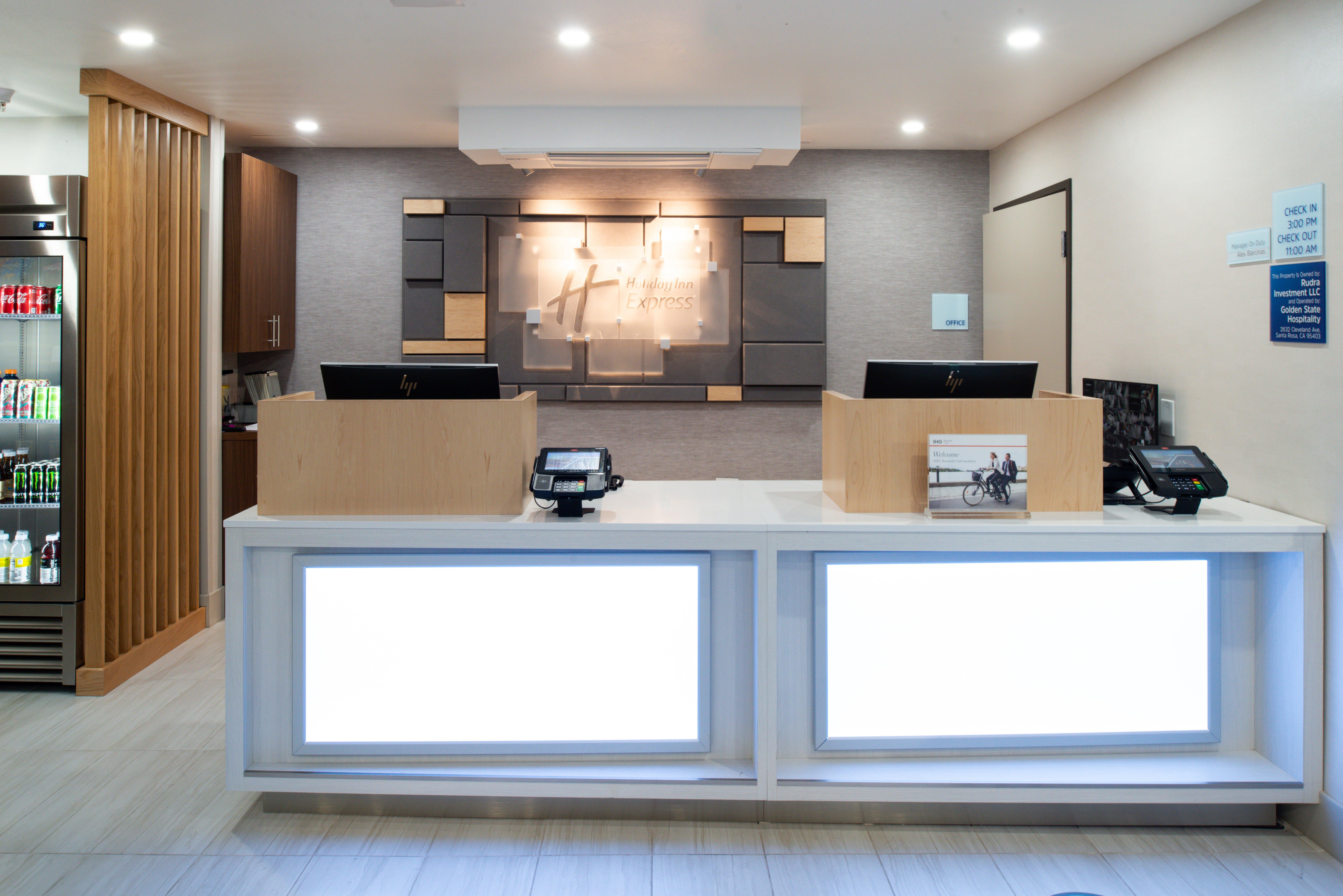 Holiday Inn Express - Santa Rosa North By Ihg Buitenkant foto